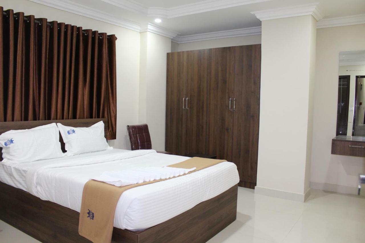 Royal Star Hotels Bangalore Eksteriør bilde