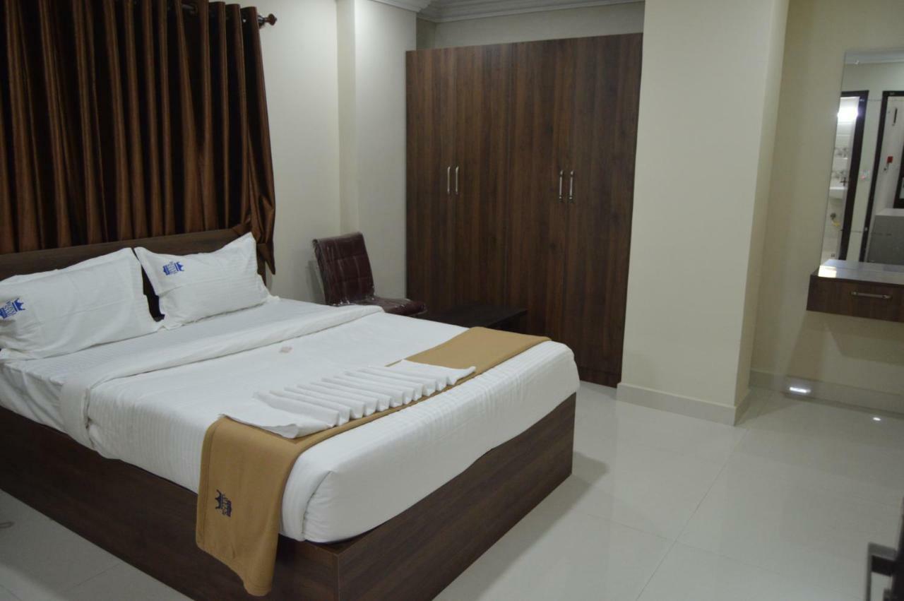 Royal Star Hotels Bangalore Eksteriør bilde